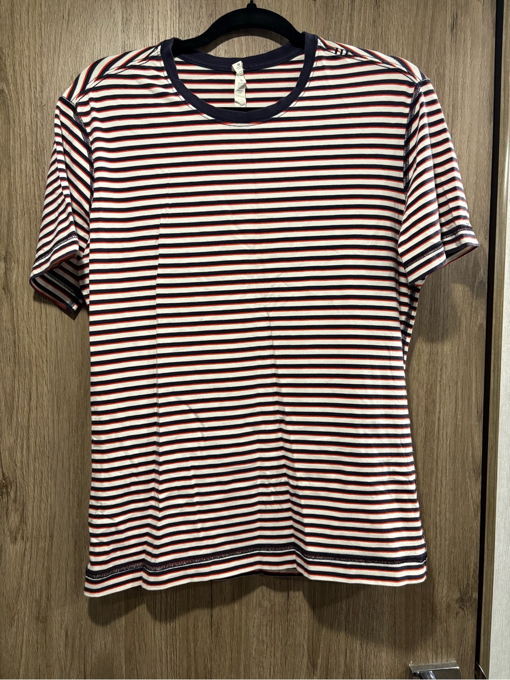 Lululemon Men’s Short Sleeve T-Shirt Stripes